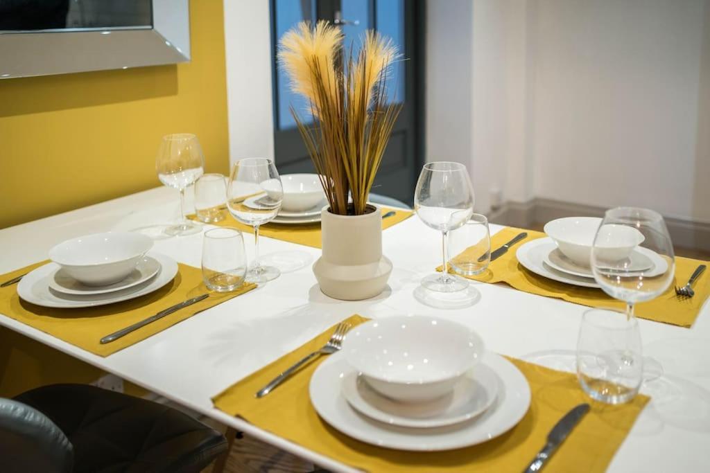 Superb Retreat Central Next Tube Apartment London Exterior photo